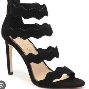 Jessica Simpson Black Scalloped Caveena Women's Heels size 10